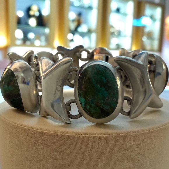 Taxco Hallmark Jewelry - Mexican Sterling Silver Green Stone Bracelet Taxco Hallmark